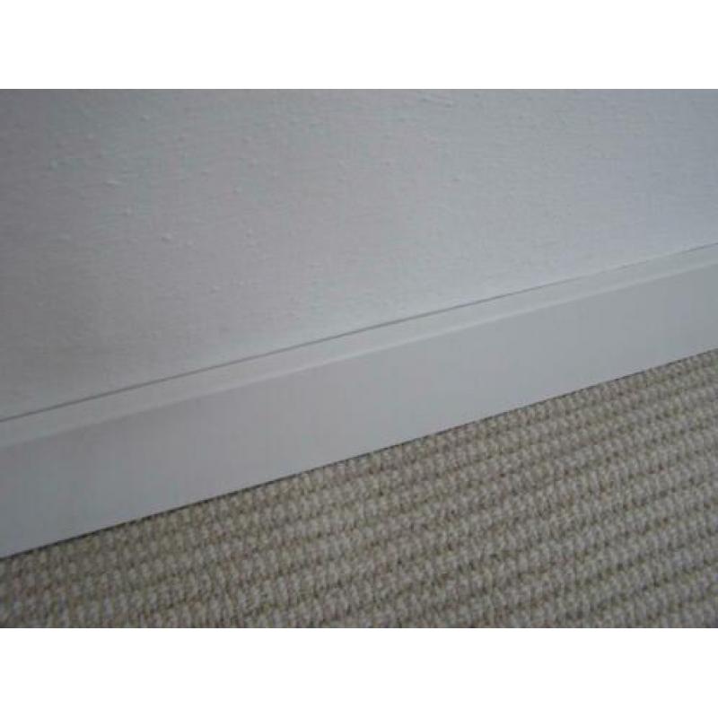 CANDO plinten + clips, 14,5 m; wit, blok; 7 cm hoog