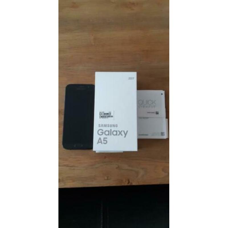 Samsung Galaxy A5! In heel goede staat! Kleur; zwart