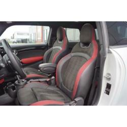 Mini JOHN COOPER WORKS Aut. 231pk / Panodak / Navi / DAB / H