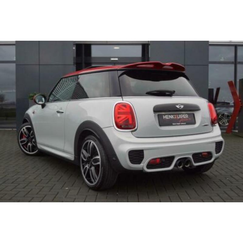 Mini JOHN COOPER WORKS Aut. 231pk / Panodak / Navi / DAB / H
