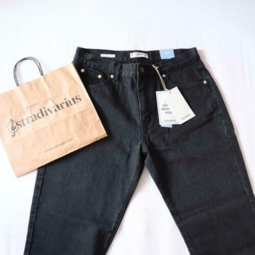 Black mom jeans