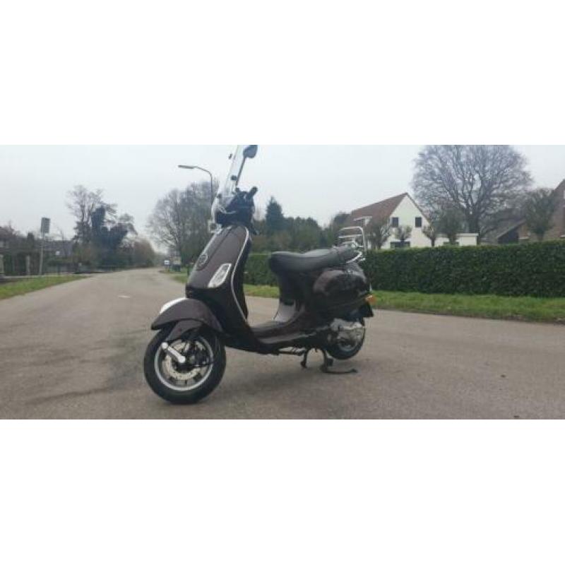 VESPA LX50 TOURING -- 4takt / 4V --
