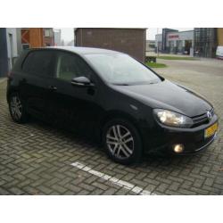 Volkswagen Golf 1.6 TDI Highline BlueMotion Zwart Full leder
