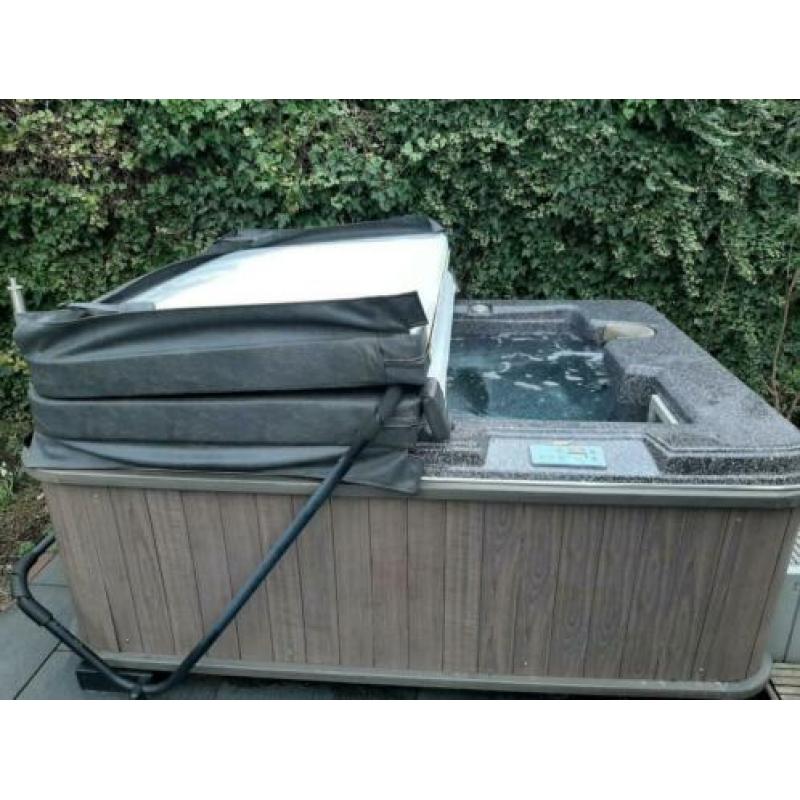 Spa/jacuzzi Sunbelt Tornado Storm 3 pers.