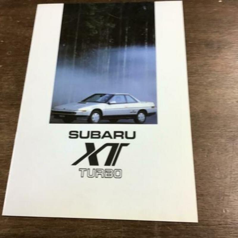 Drie Subaru folders