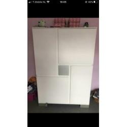 Babykamer commode en kast TMF