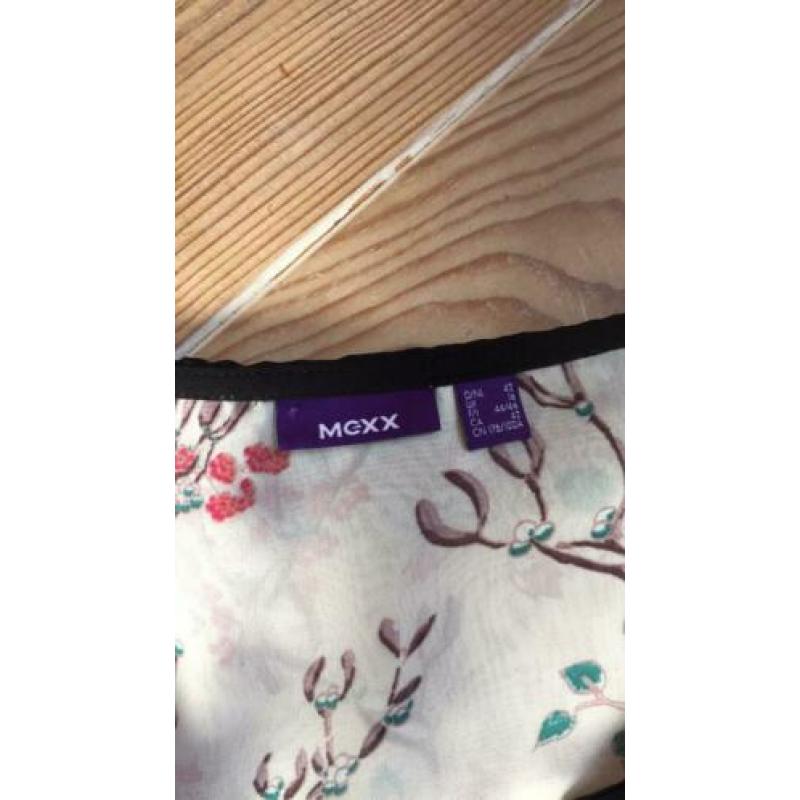 Mexx bloesje 42