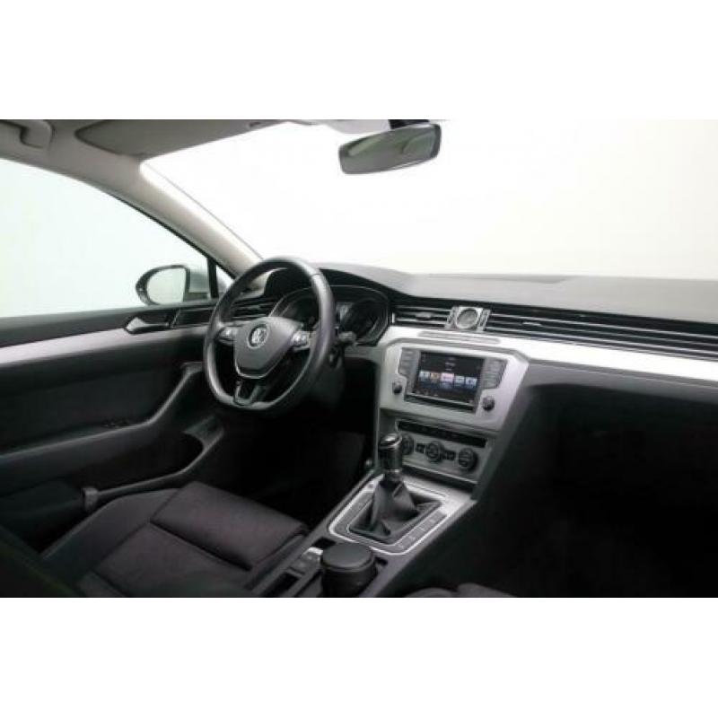 Volkswagen Passat Variant 1.6 TDI Highline Xenon-Led Navi Pa