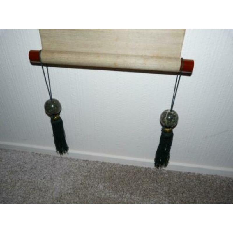 oude Japanse Scroll gewichten "Fuchin" met zijde tassels.