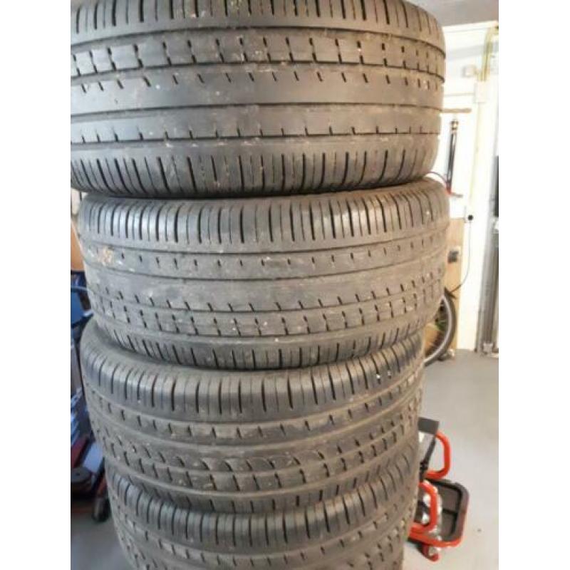 4 Pirelli banden 225/50 17