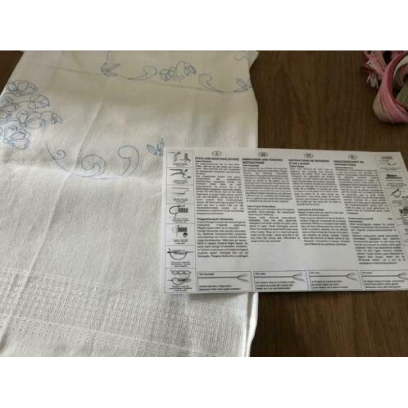 borduurpakket vierkant tafelkleed borduren, Dekservet