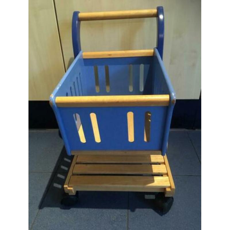 Houten boodschappenwagen