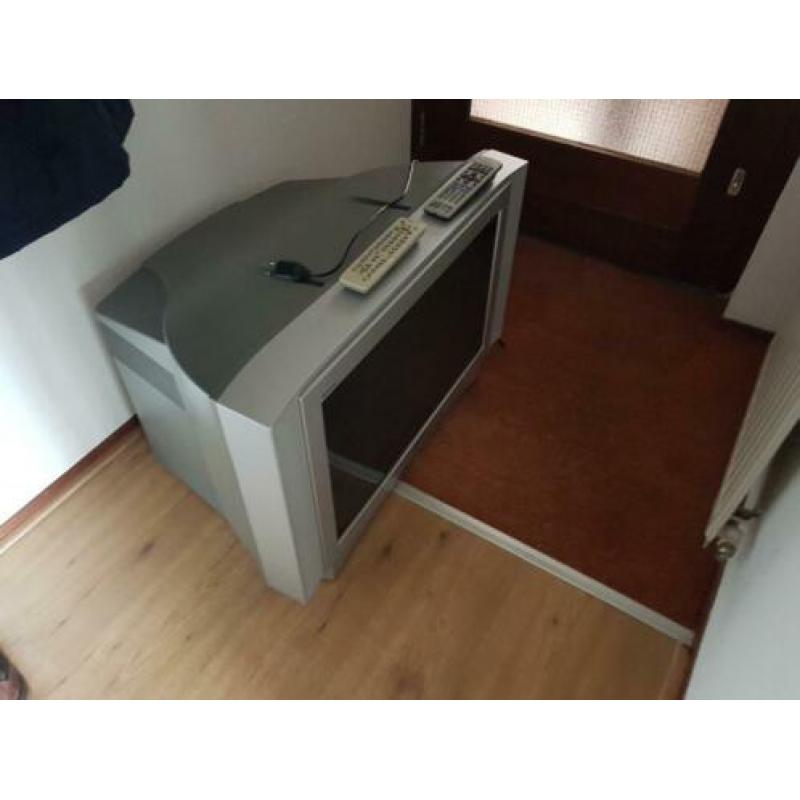 Panasonic Stereo TV type TX-28 PS (gratis)