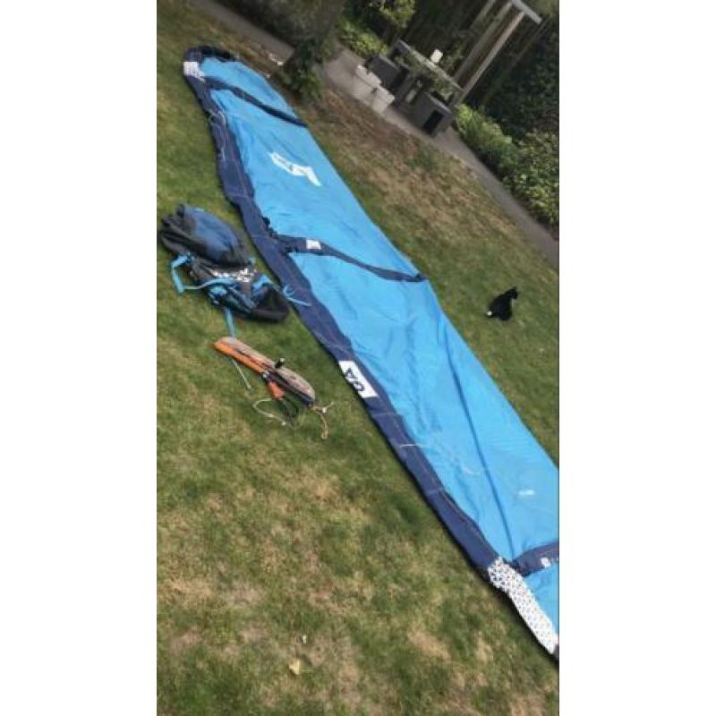 kite + bar + board + bindingen + evt pomp