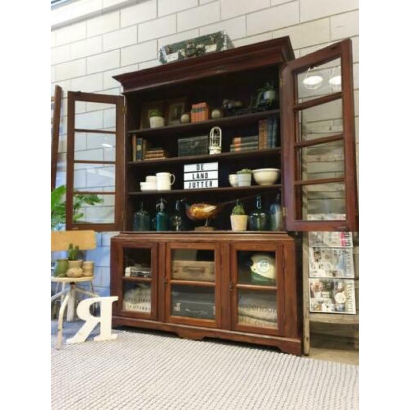 Vintage/Industriële houten schoolkast,Antieke buffetkast