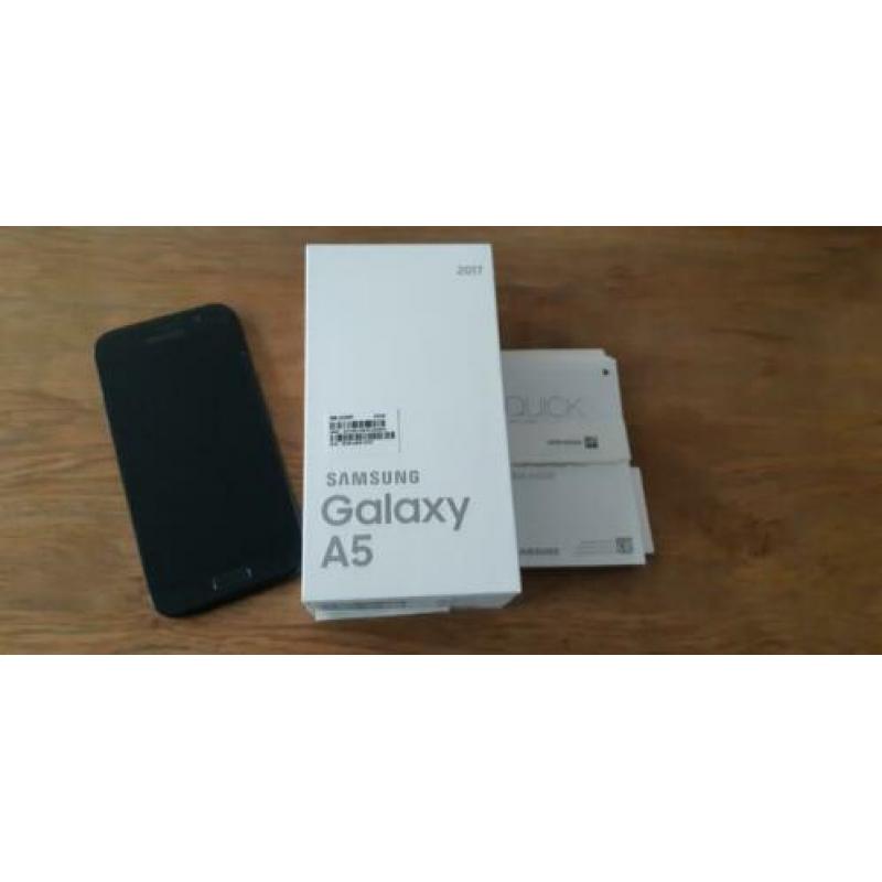 Samsung Galaxy A5! In heel goede staat! Kleur; zwart