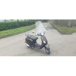 VESPA LX50 TOURING -- 4takt / 4V --