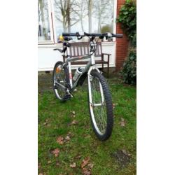 Aprilia serie 9000 Mountainbike 26 inch als nieuw