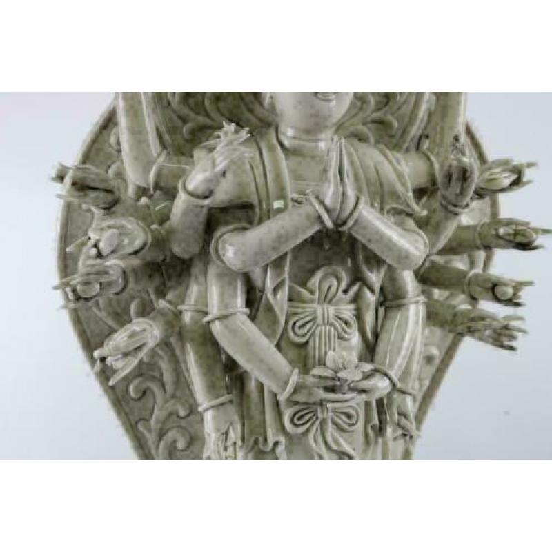 beeld quan yin china 16 armen
