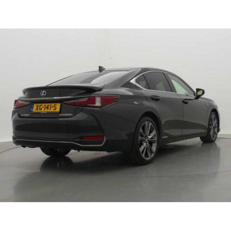 Lexus ES 300h F Sport Premium (bj 2018, automaat)