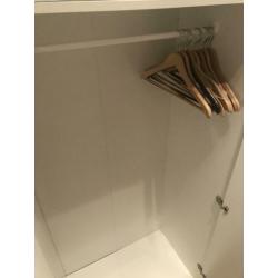 Ikea Dombas witte kledingkasten