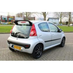 Peugeot 107 1.0-12V XS 5-DEURS l ELEKTR PAK l APK 01-2021