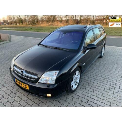 Opel Vectra Wagon 2.2-16V Cosmo Airco/Cruise/17 LM/Nieuw APK