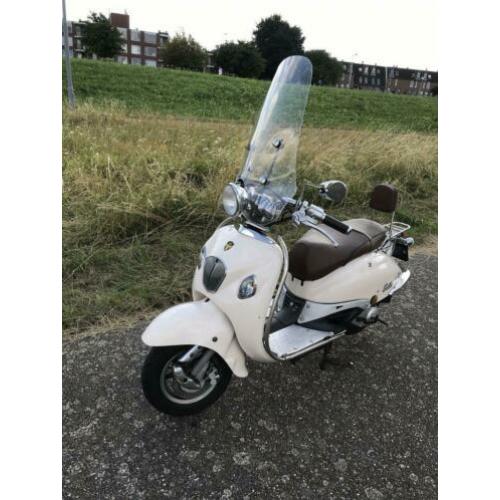 Retro scooter