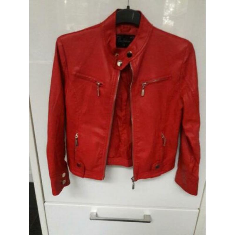 Zgan leren jasje 128 - 134 biker rood nep leer meisje