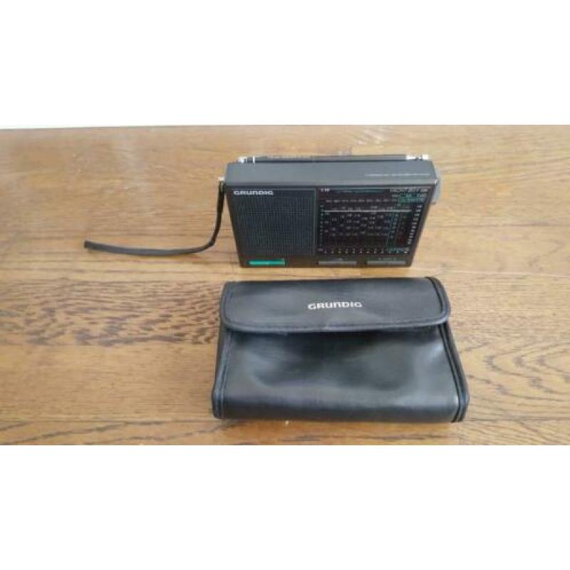Grundig Yacht Boy 220 wereldontvanger fm radio