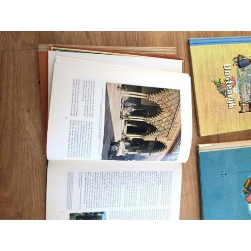Verzameling boeken over landen