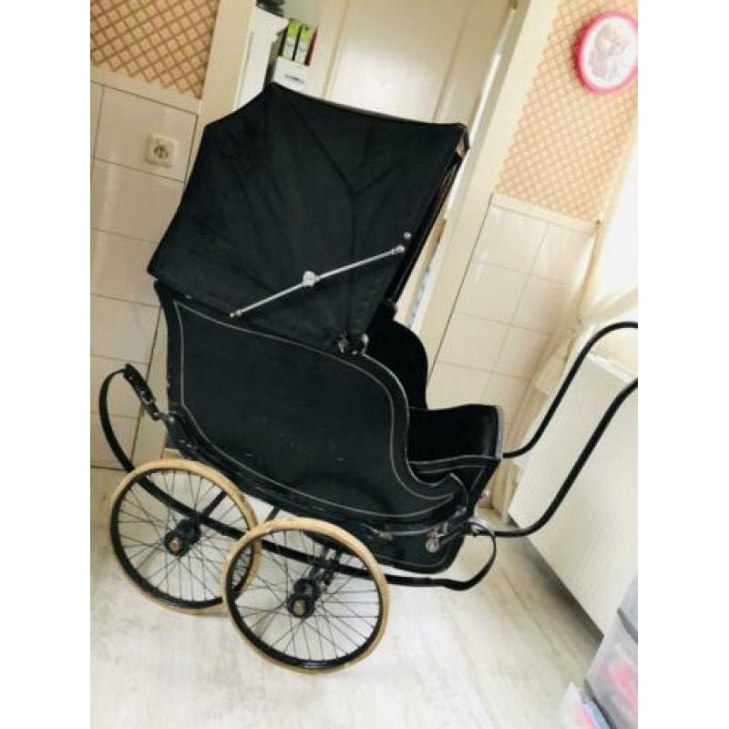 Zeldzame antieke Engelse kinderwagen MILLSONS