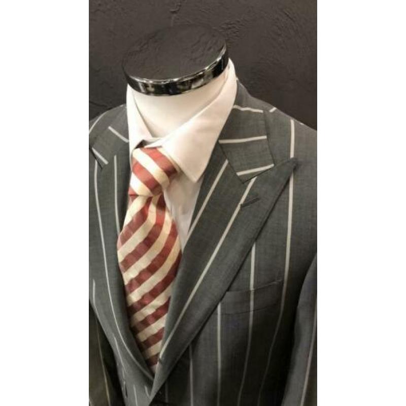 Grijs colbert van SUITSUPPLY. Maat 44. Slimfit