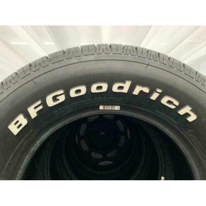 NIEUW - Set van 4 BFGOODRICH RADIAL T/A 215/70 R14