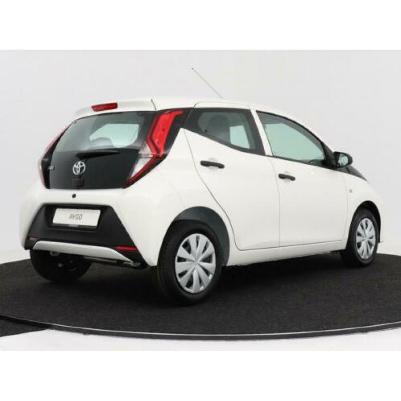 Toyota Aygo 1.0 VVT-i X-Fun 5-drs | Rijklaarprijs inclusief