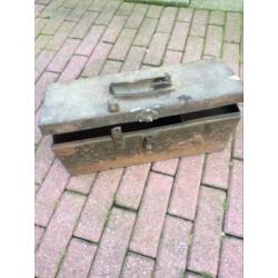 Oude ijzer gereedschap koffer