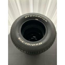 NIEUW - Set van 4 BFGOODRICH RADIAL T/A 215/70 R14