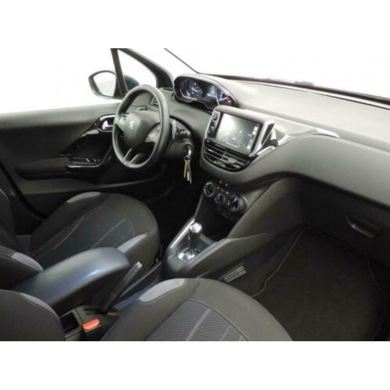Peugeot 208 1.4 e-HDi Aut5 Blue Lease 5drs (navi,clima,pdc)