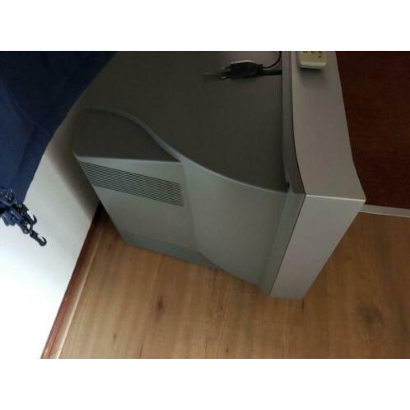 Panasonic Stereo TV type TX-28 PS (gratis)