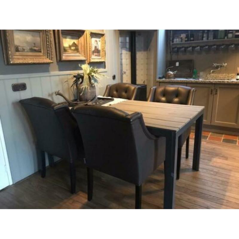 Prachtige Leren stoelen. KEIJSER & CO. zo goed als nieuw