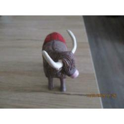 Beeld stier 10 x 4 x 9 cm hoog steensoort