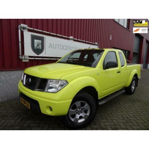 Nissan Navara 2.5 dCi SE King Cab // Clima // 4X4 // Nette a