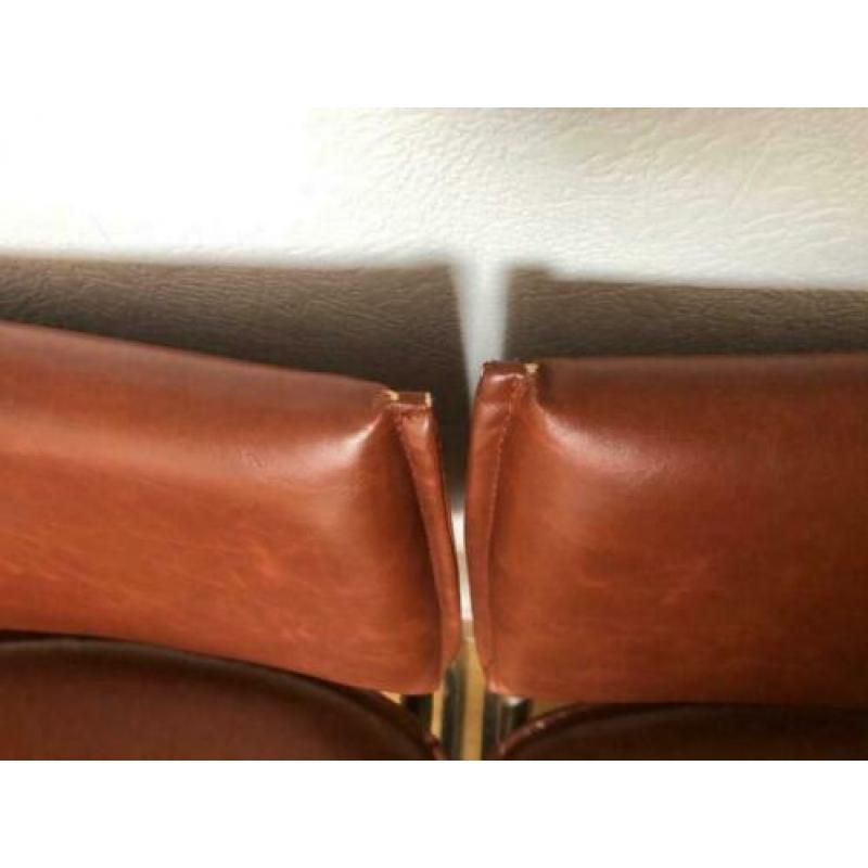4 leather look eetkamerstoelen RVS frame (mag ook per stuk)