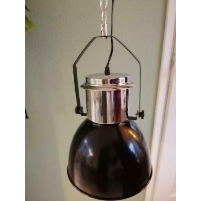 Stoere zwarte lampen