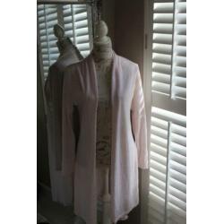 *Voorjaar* Mooi dun lang roze vest, maat S.