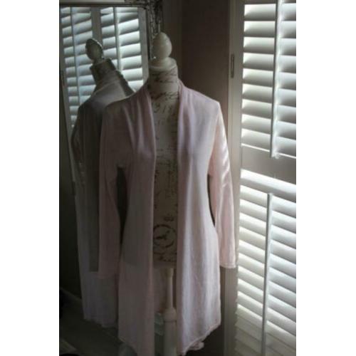 *Voorjaar* Mooi dun lang roze vest, maat S.