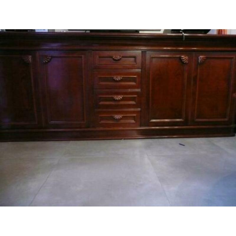 Massief houten dressoir