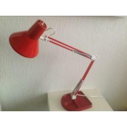 Retro vintage rode schaarlamp bureau lamp met voet 70's lamp