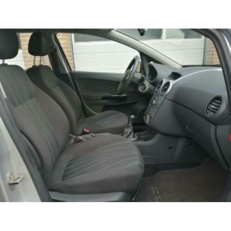 Opel Corsa 1.4 16V 5D | Airco | Cruise | Zeer nette auto!
