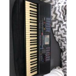 Yamaha keyboard (piano)